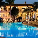 R2 Buganvilla & Hotel 4*