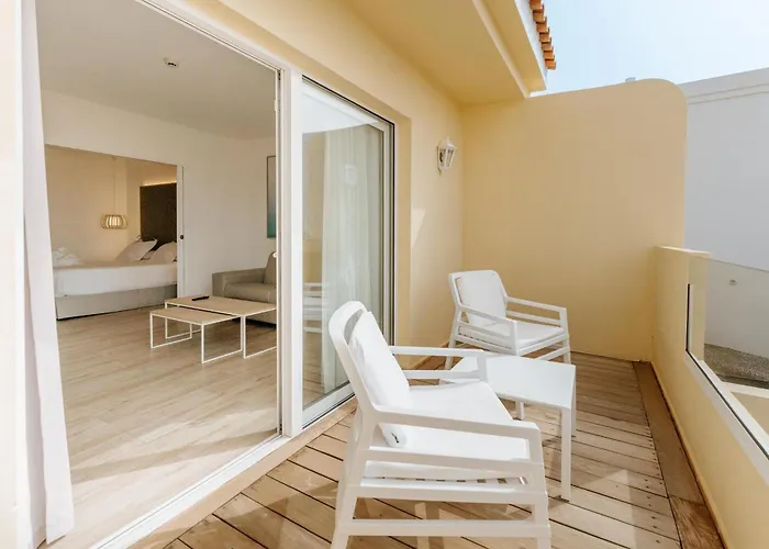 R2 Buganvilla & Hotel 4*