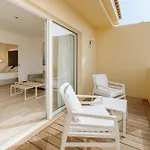 R2 Buganvilla & Ξενοδοχείο 4*