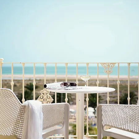 R2 Buganvilla & ホテル モロ・デル・ハブレ