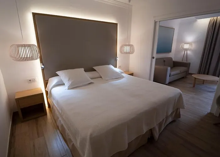 R2 Buganvilla & מלון