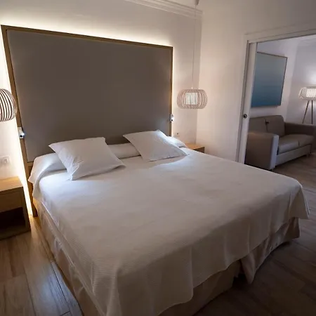 R2 Buganvilla & Отель