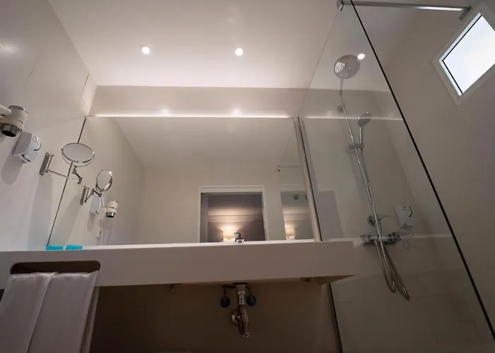 R2 Buganvilla & 호텔