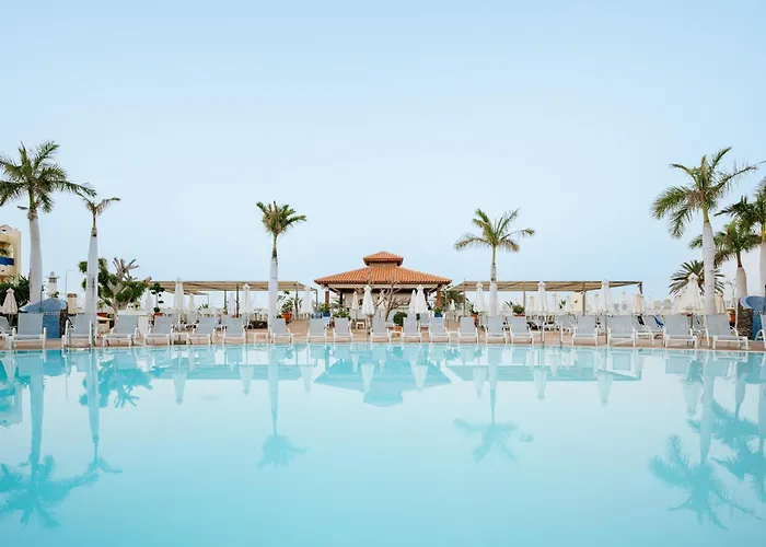 R2 Buganvilla & 4* 모로델제블