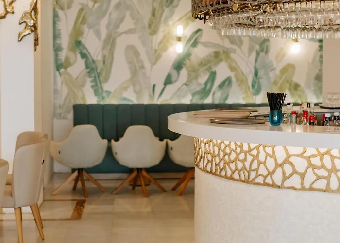 호텔 R2 Buganvilla & 모로델제블